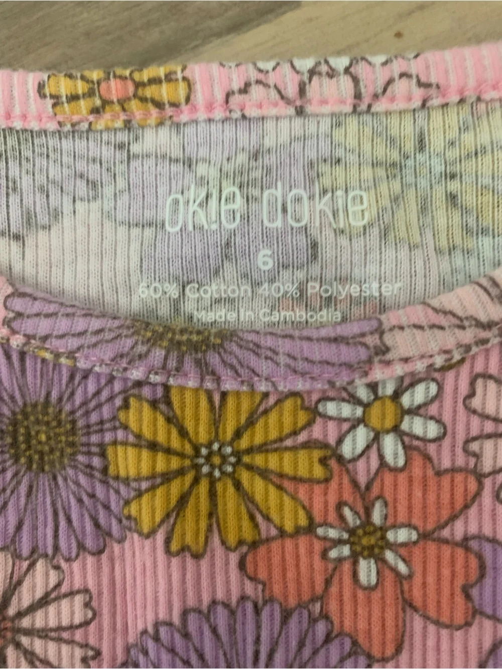2 Adorable girls long sleeve shirts Sz 5/6